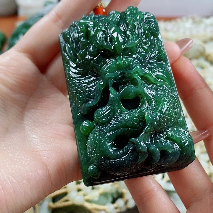 颈饰未镶嵌和田玉