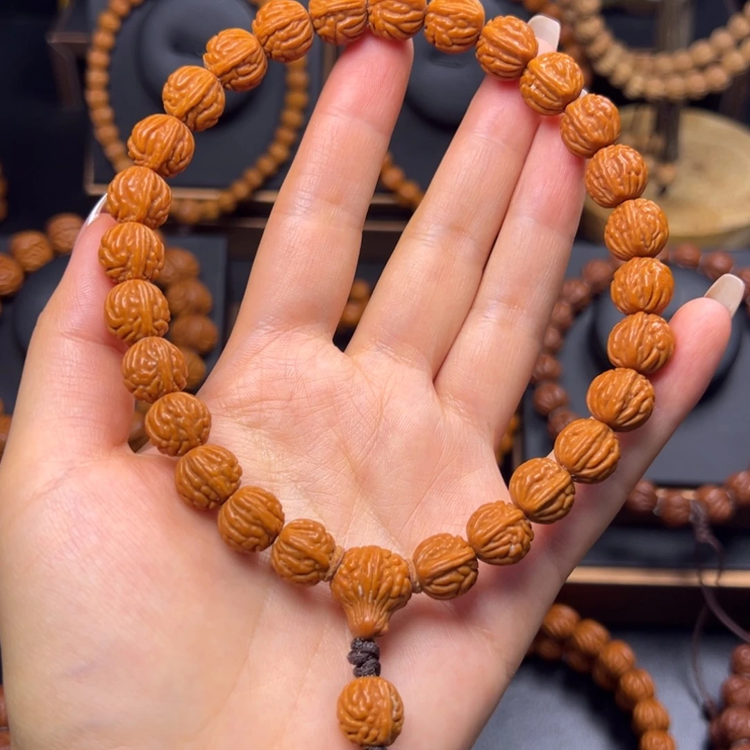 桃核手串火龙纹11手持