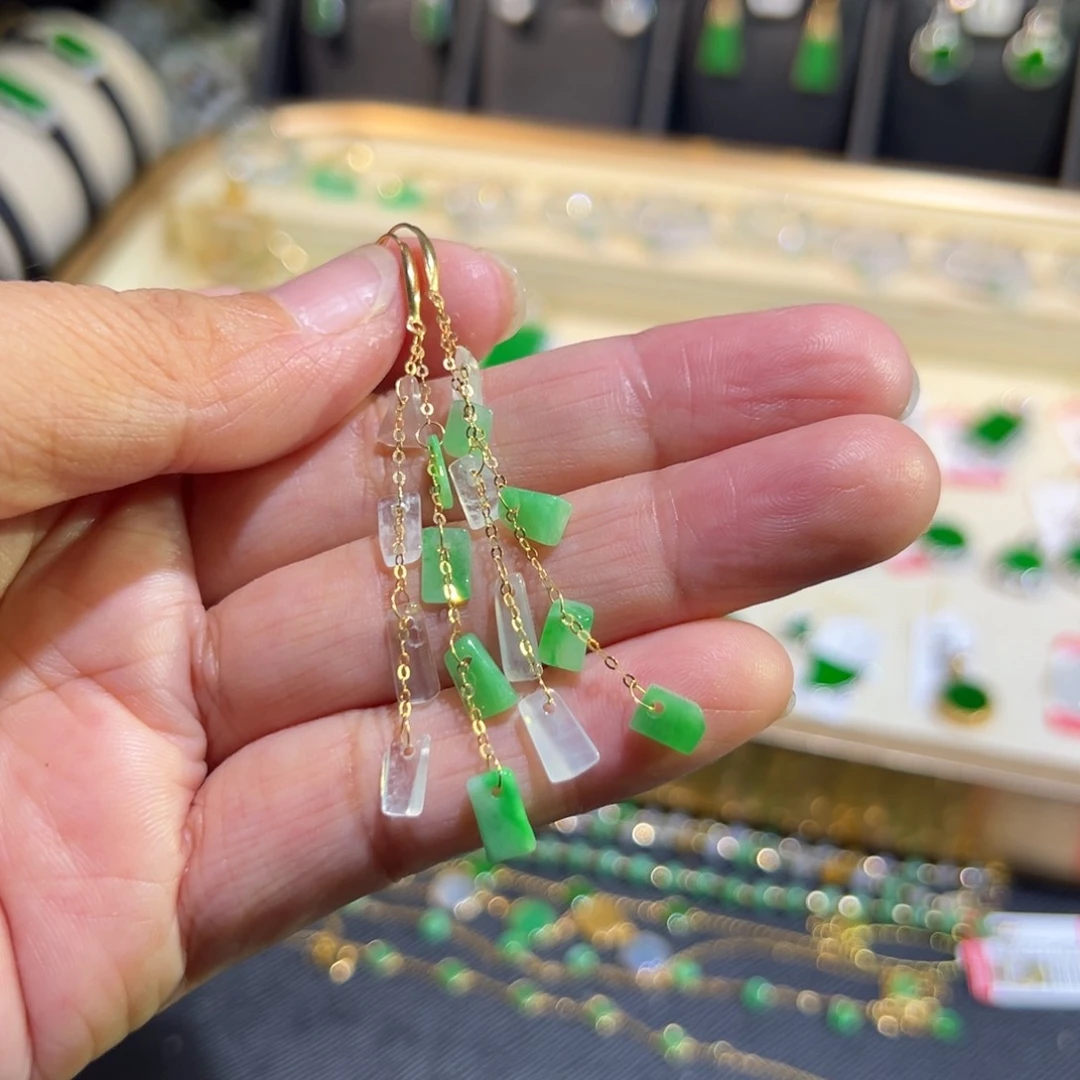 翡翠18K金镶嵌颈饰耳钩