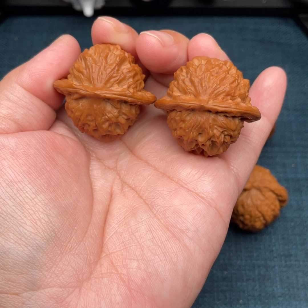 文玩核桃把件全品瓷娃娃39