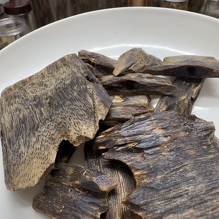 啊***佛香料奇楠沉水漏油料凹身41克加
