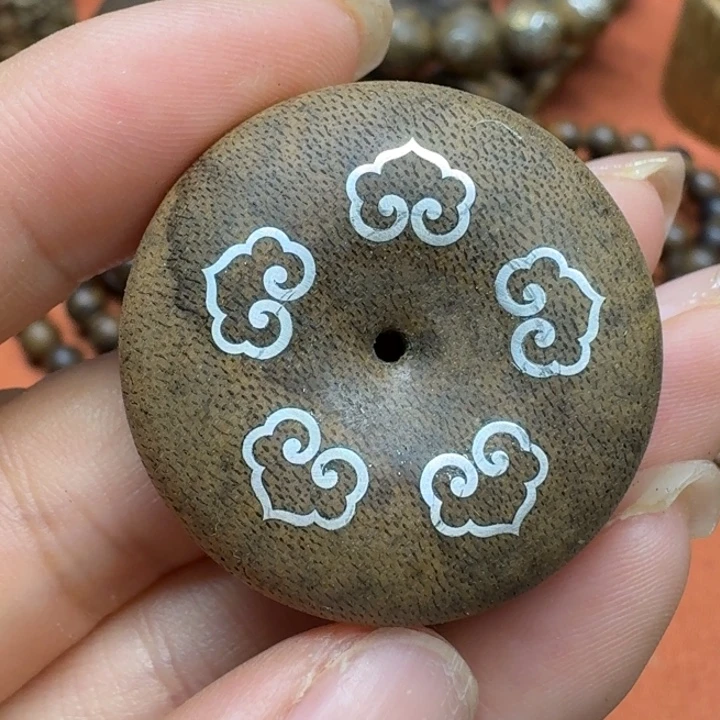 大叶紫檀（黑酸枝木类）