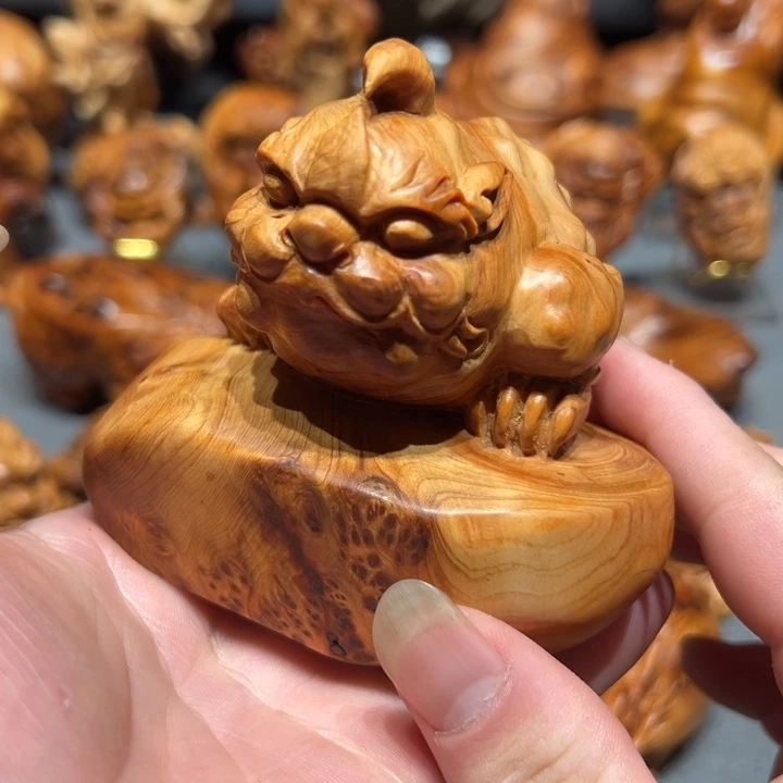 柏木（崖柏）点点关注