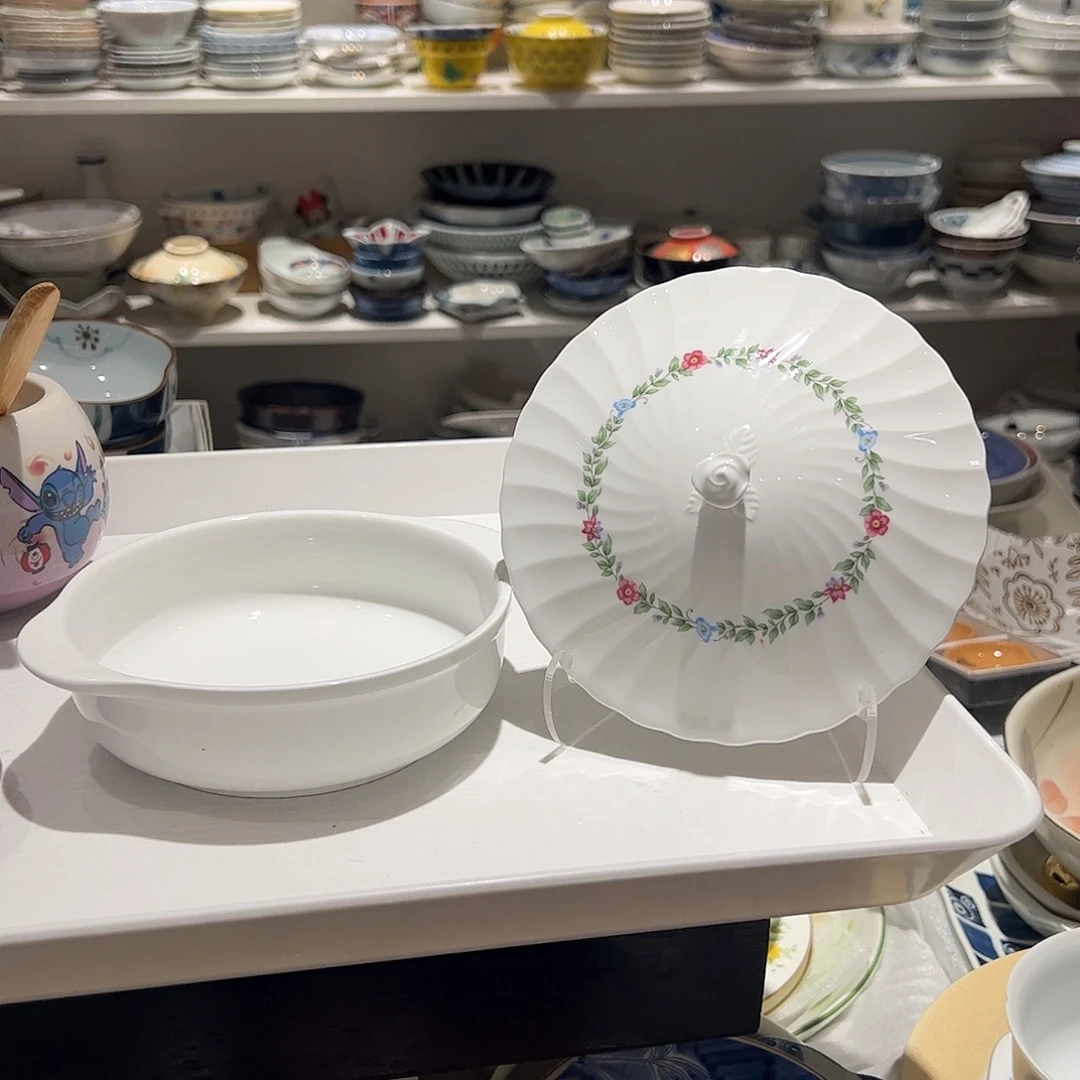 念***西瓷立体玫瑰花双耳天包地炖盅1个微瑕漏出