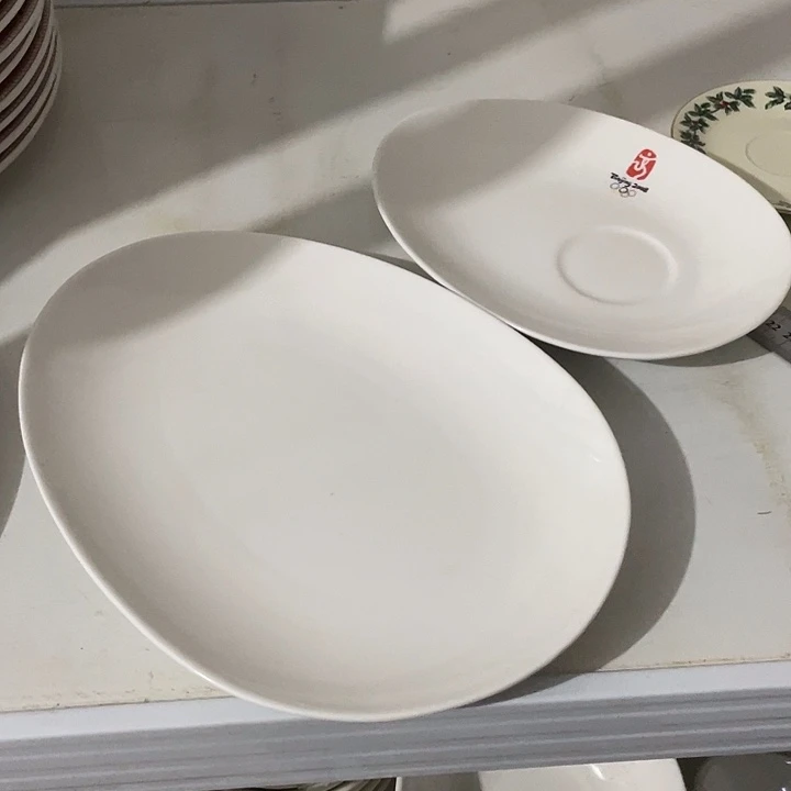 瓷片骨质瓷蛋形盘2个