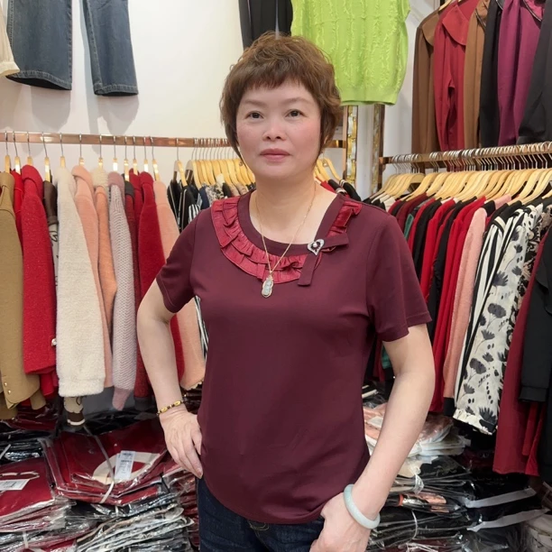 2025新款女士时装上衣气质上衣