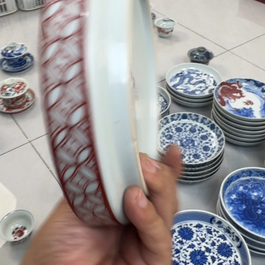 杯釉里红狮子大壶承微瑕