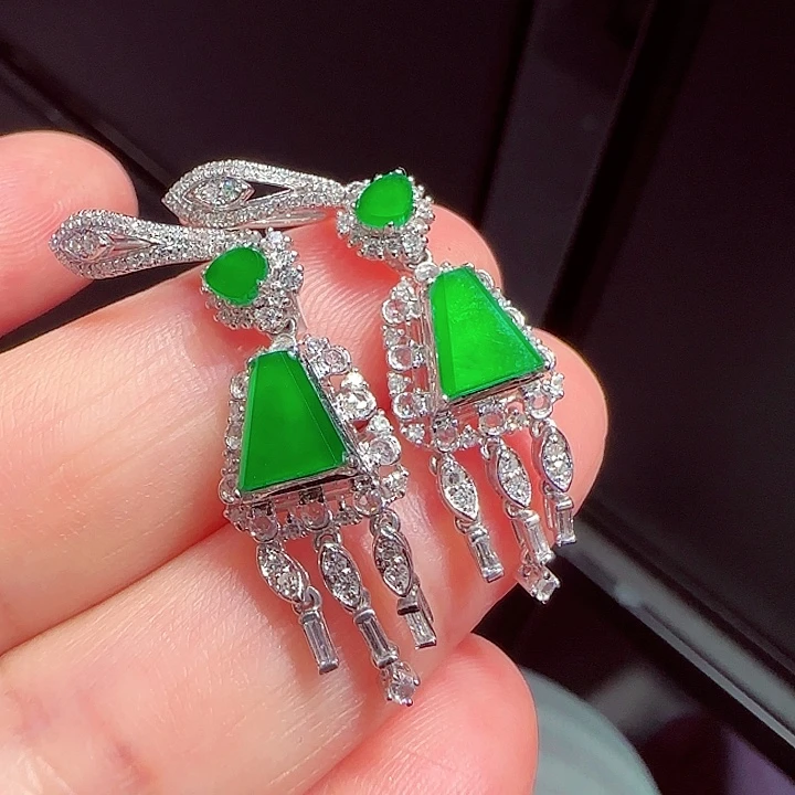 18K金镶嵌翡翠耳坠耳坠