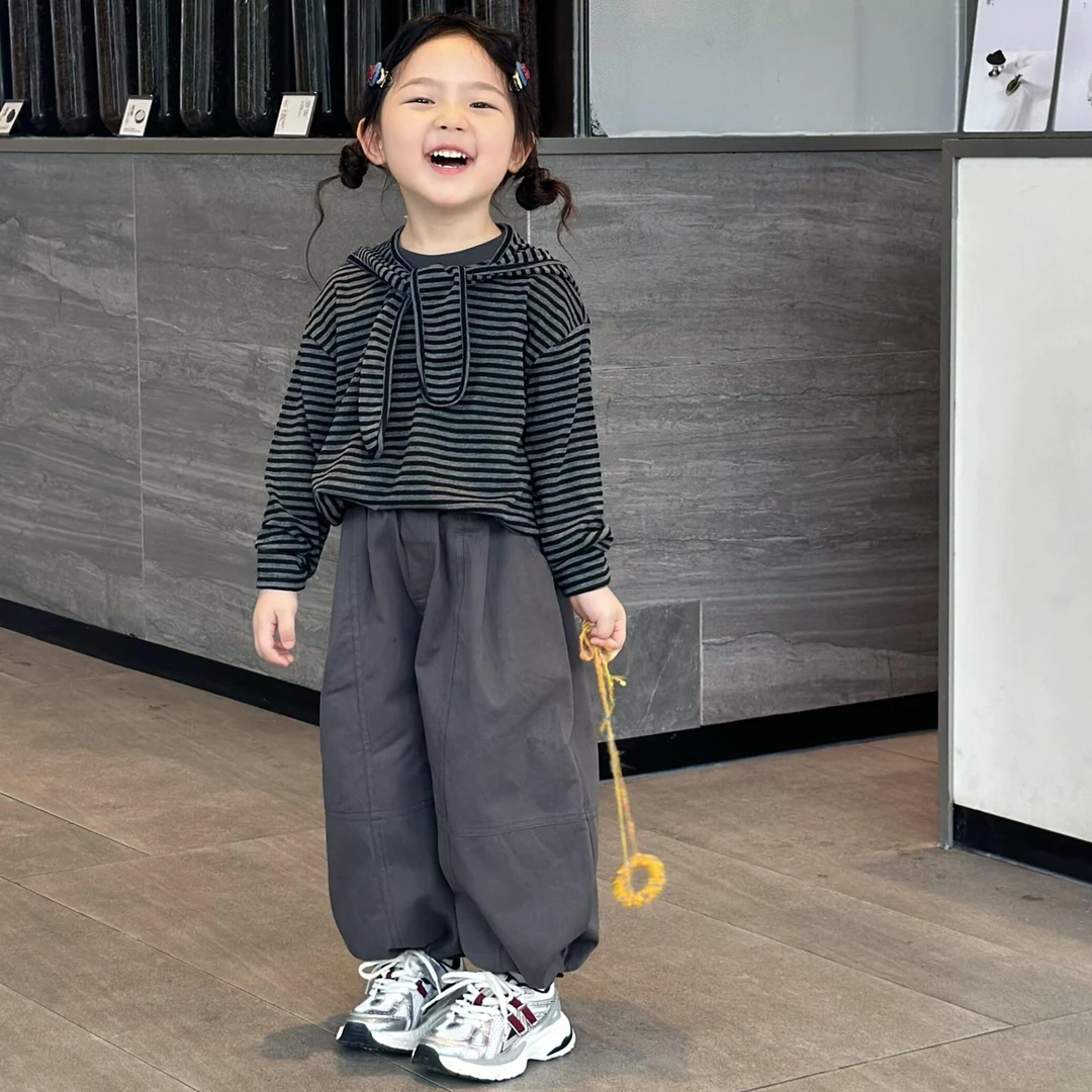 小思家女童2025秋季新款韩版休闲百搭条纹连帽T恤灰色束脚裤套装