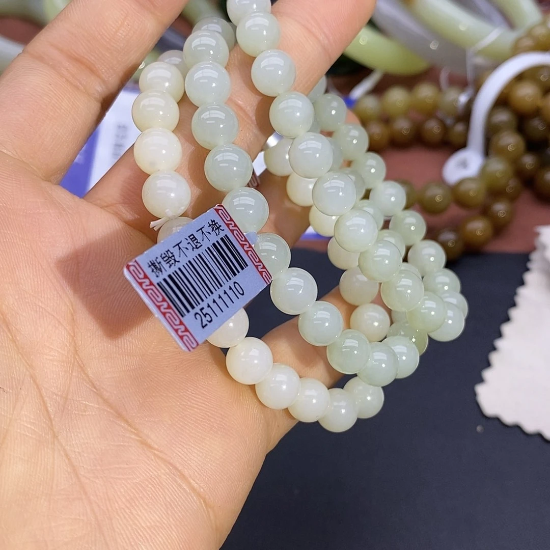 未镶嵌手链和田玉卡8