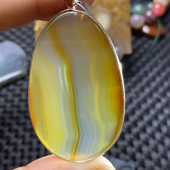 玛瑙/玉髓颈饰未镶嵌不****情