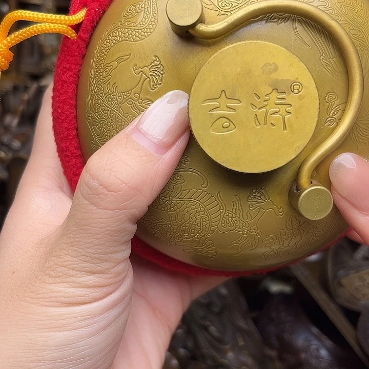 精美铜器，点击下单