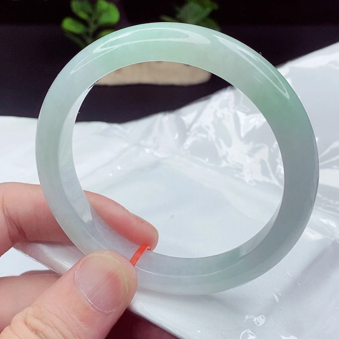 翡翠未镶嵌手镯61圈