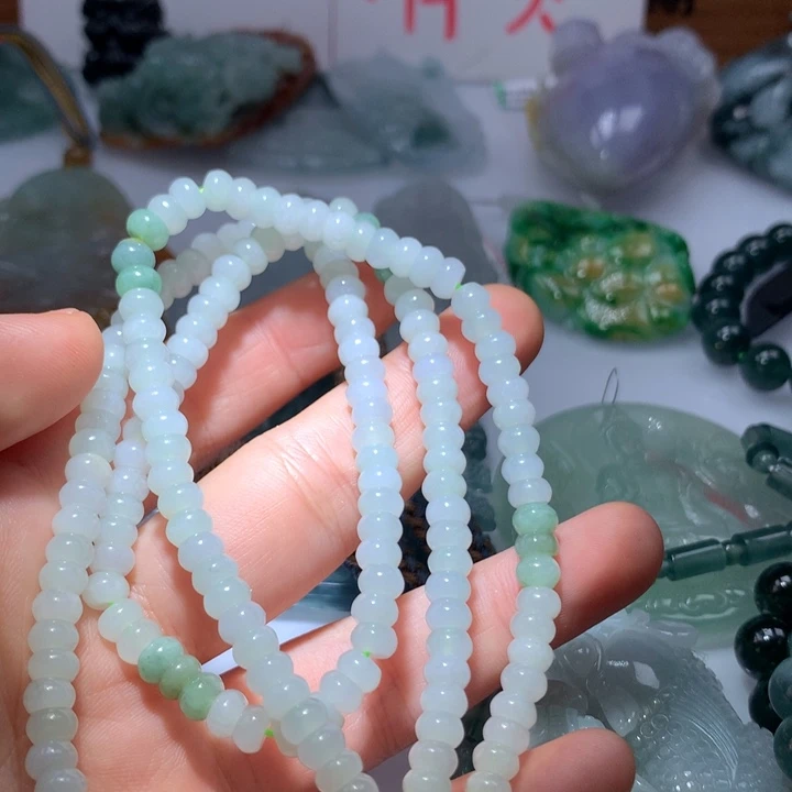 翡翠颈饰未镶嵌保真天然A货翡翠