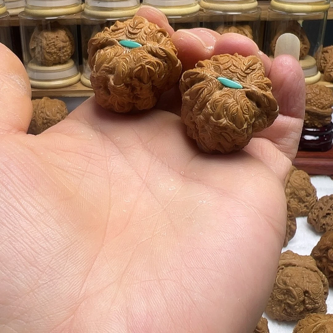 真***劲核桃元宝雕刻吞噬精品