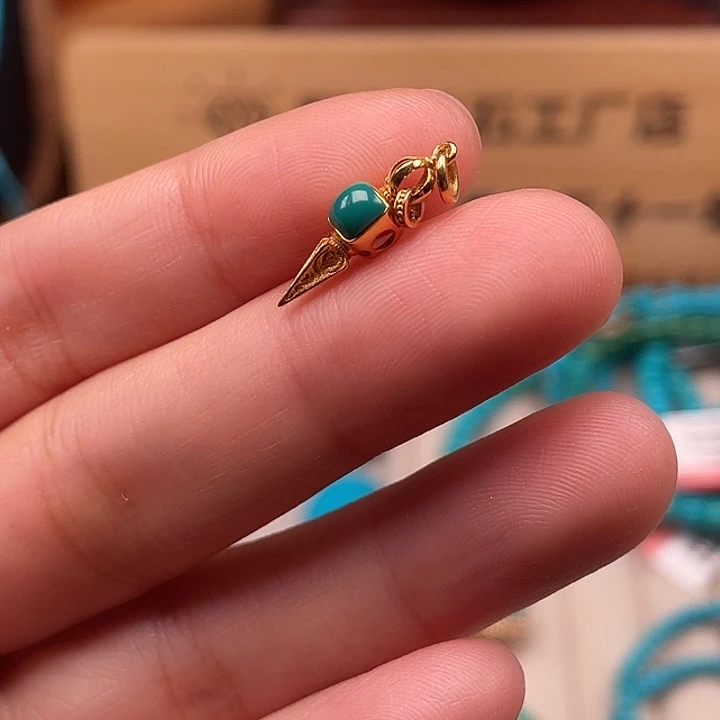 绿松石18K金镶嵌珠宝奇石