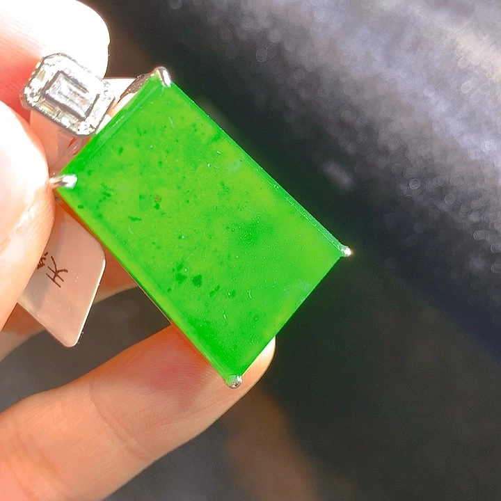 【闪购商品】翡翠颈饰未镶嵌翡翠