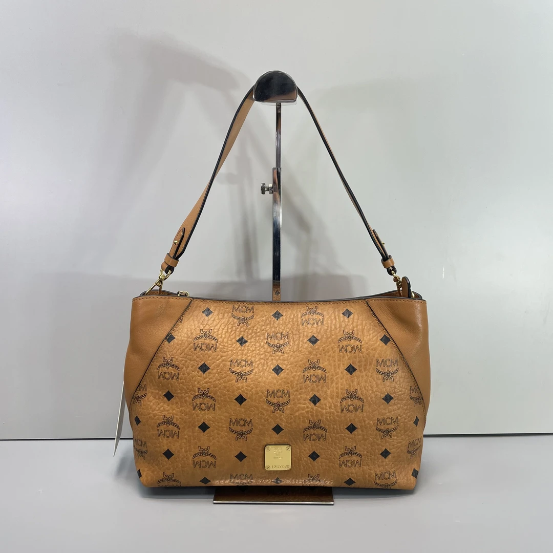 95新 MCM 媚姐/mcm干邑色腋下斜挎包28x20x8cmF122404