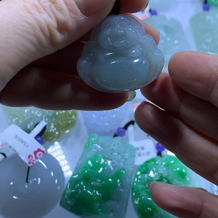 翡翠未镶嵌颈饰天然翡翠A货吊坠