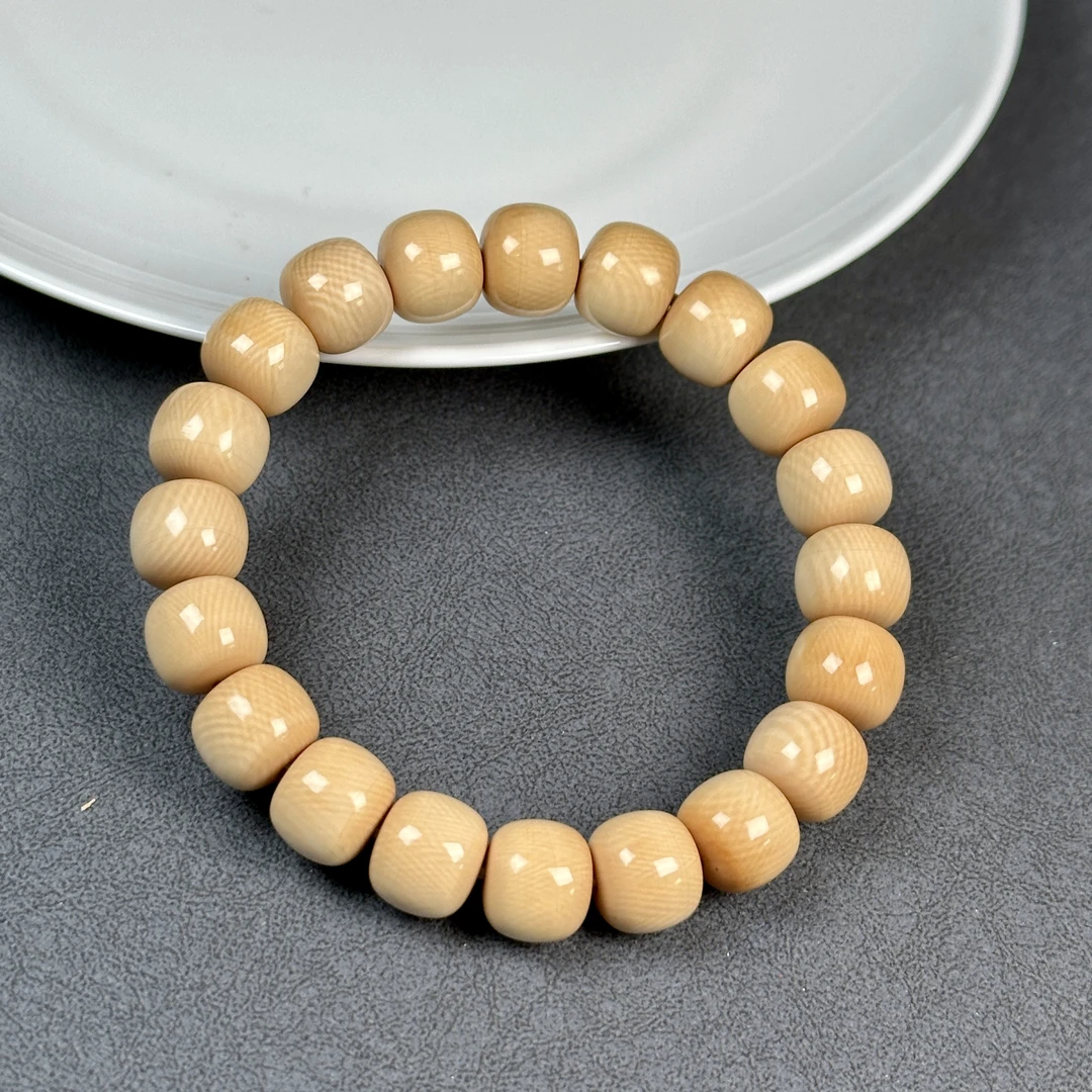 Q1512天然猛犸牙 奶黄11×9.5mm左右支持鉴定 假一罚四