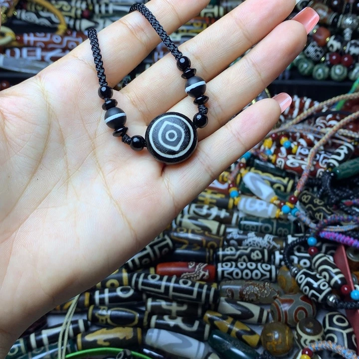 玛瑙/玉髓未镶嵌吊坠(赠链)