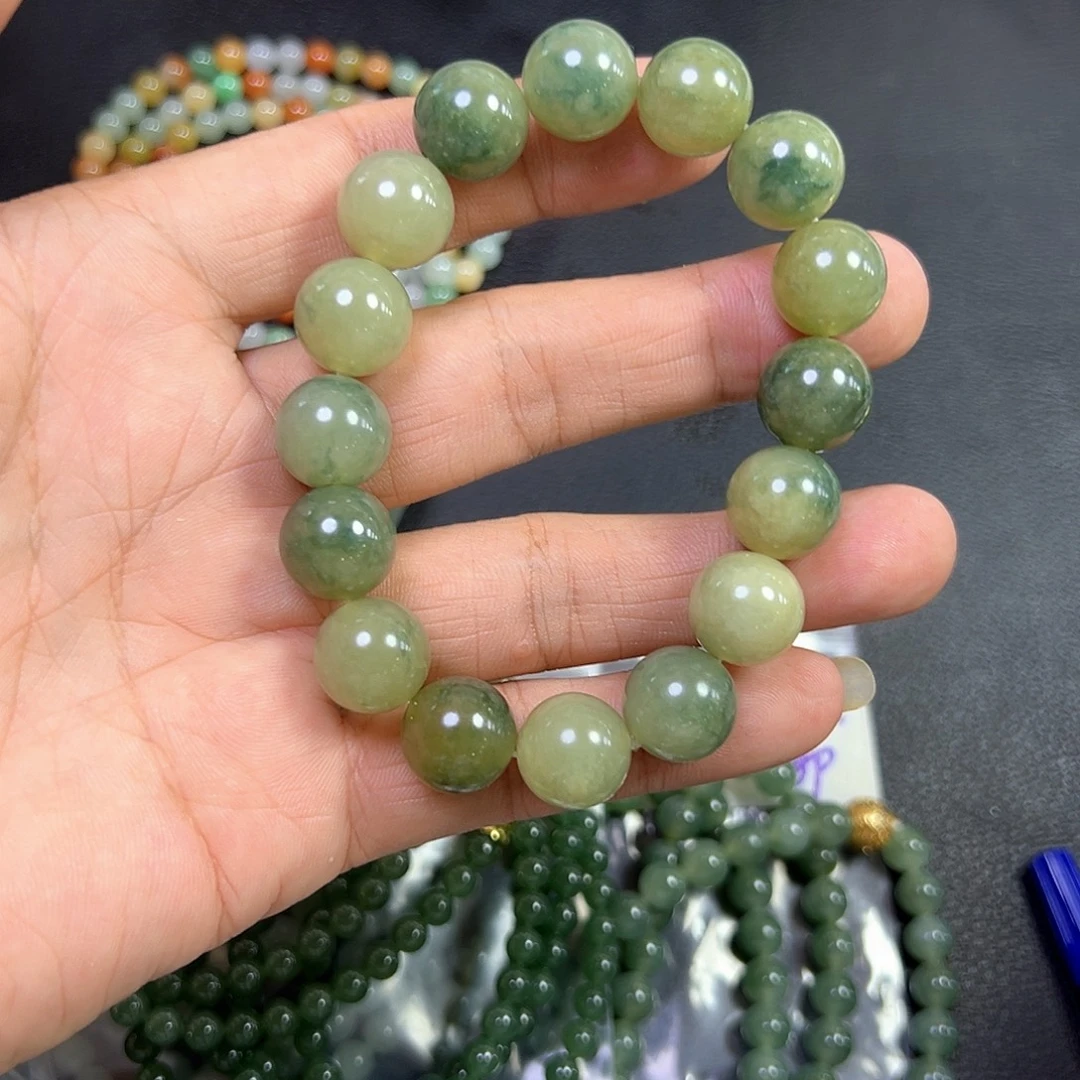 祢***宝未镶嵌定制翡翠缅甸天然翡翠A货