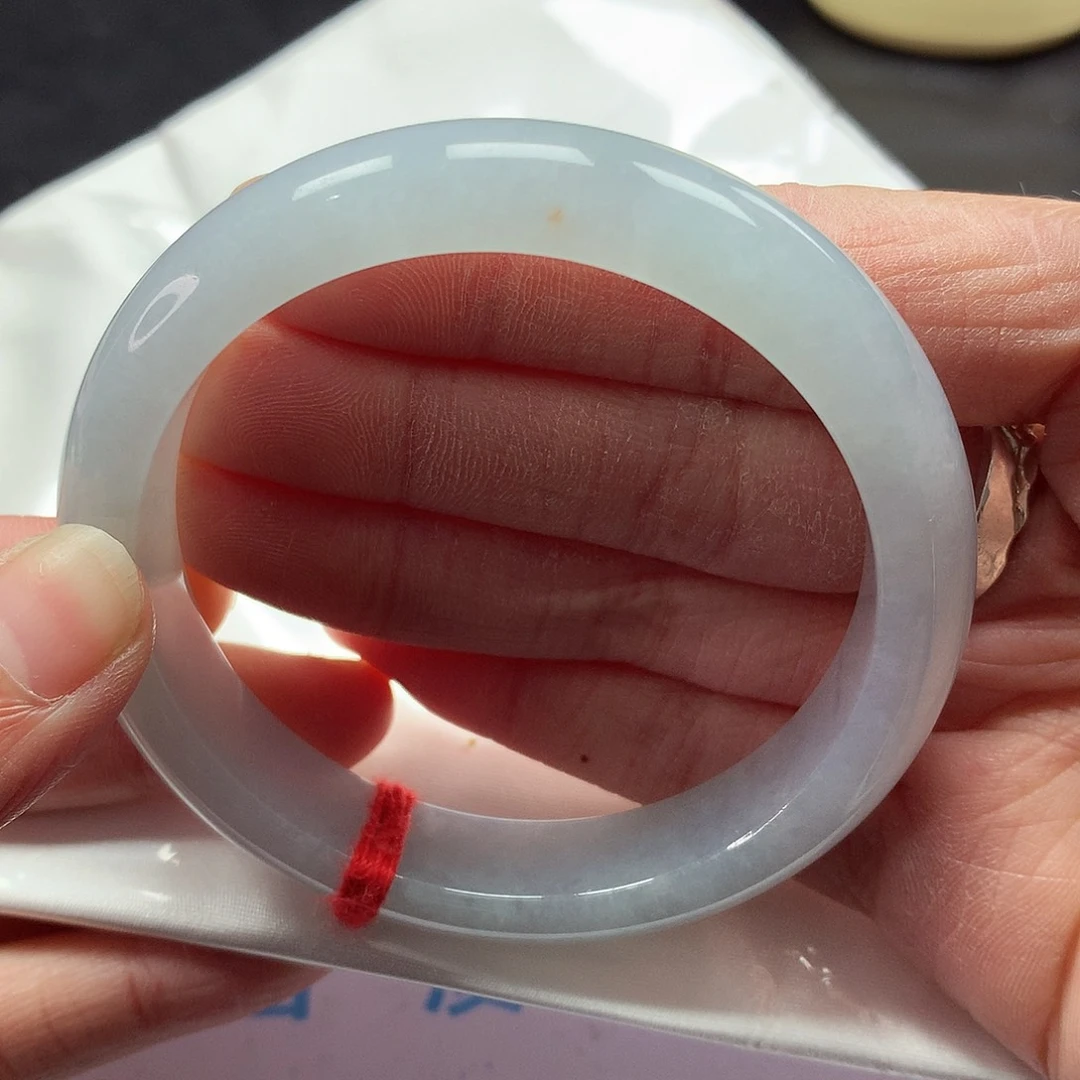 翡翠手镯未镶嵌57圈