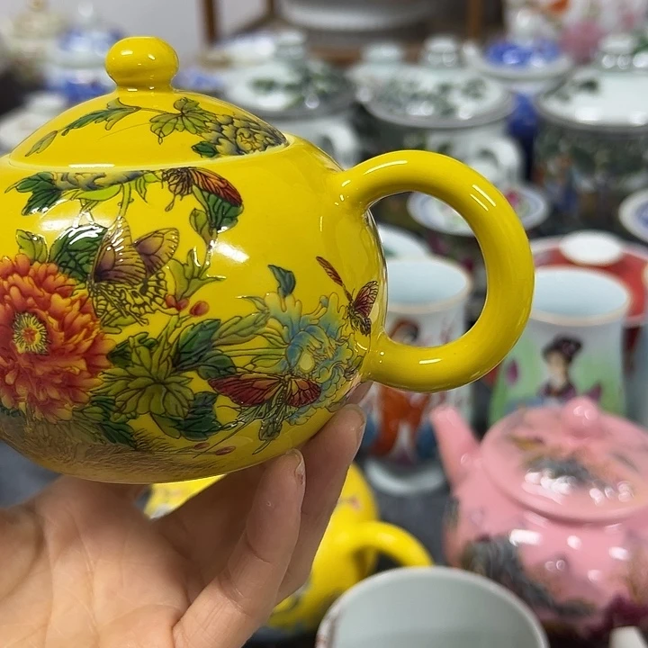 摆件陶景德镇陶瓷博物有限公司副会长