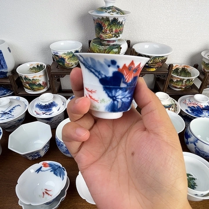 忠意堂釉下彩荷花鱼