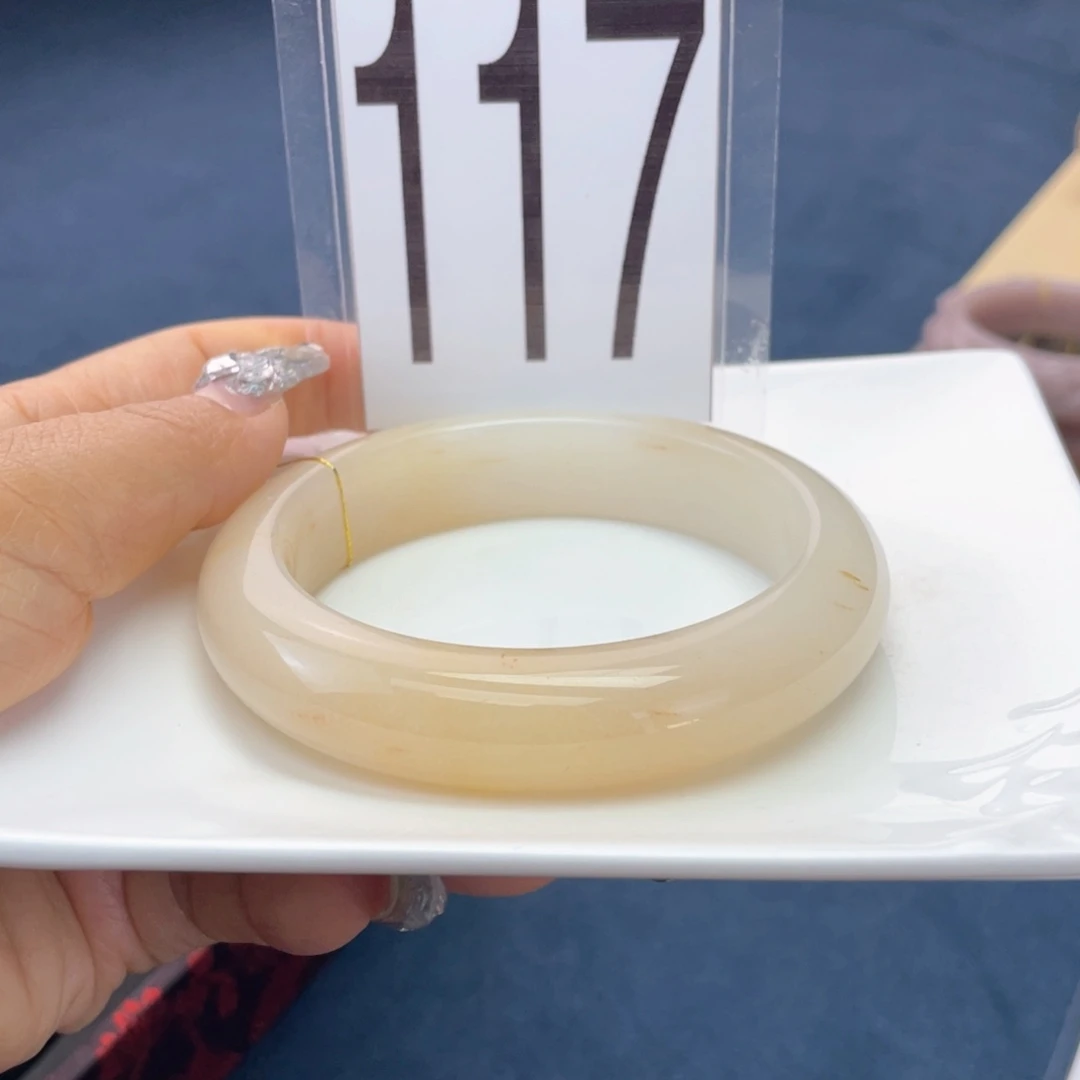 石英质玉未镶嵌手镯60.7