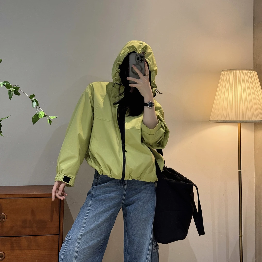 今婷韩版休闲百搭户外运动风立领连帽工装冲锋外套女-M25112317