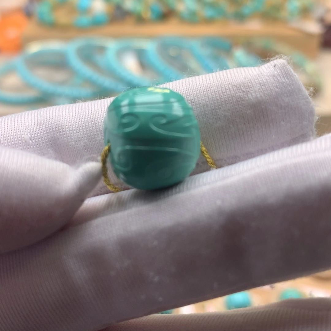 未镶嵌绿松石珠宝奇石