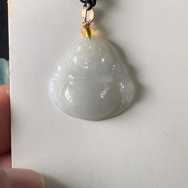 翡翠未镶嵌颈饰佛公