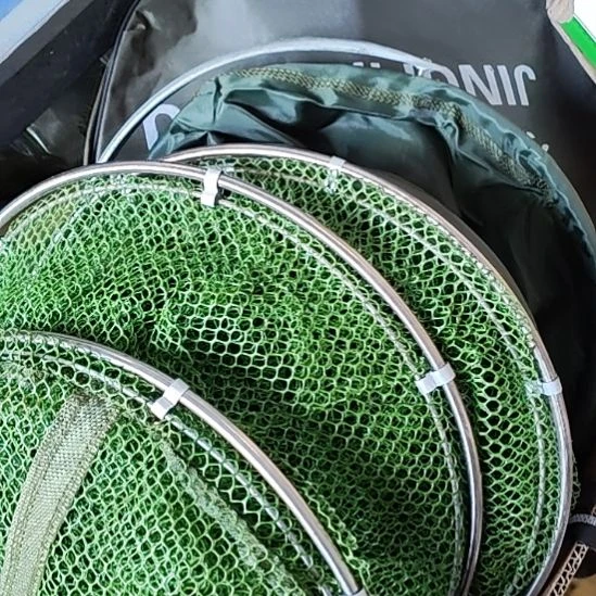 鱼护手提挂胶发一个