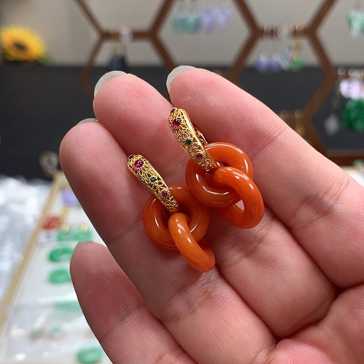 翡翠银S925镶嵌耳饰小****收天然翡翠