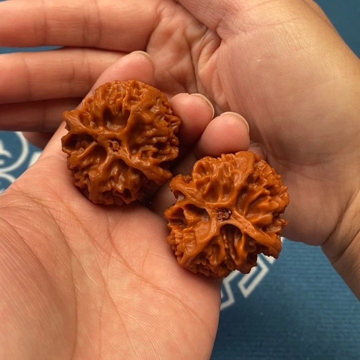 桃核吊坠苹果园狮子头