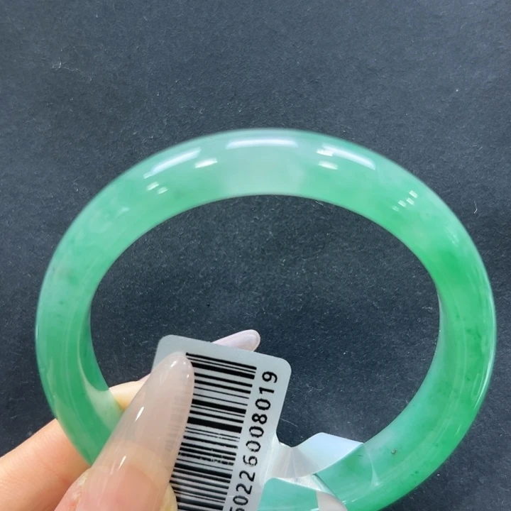 未镶嵌手镯石英质玉