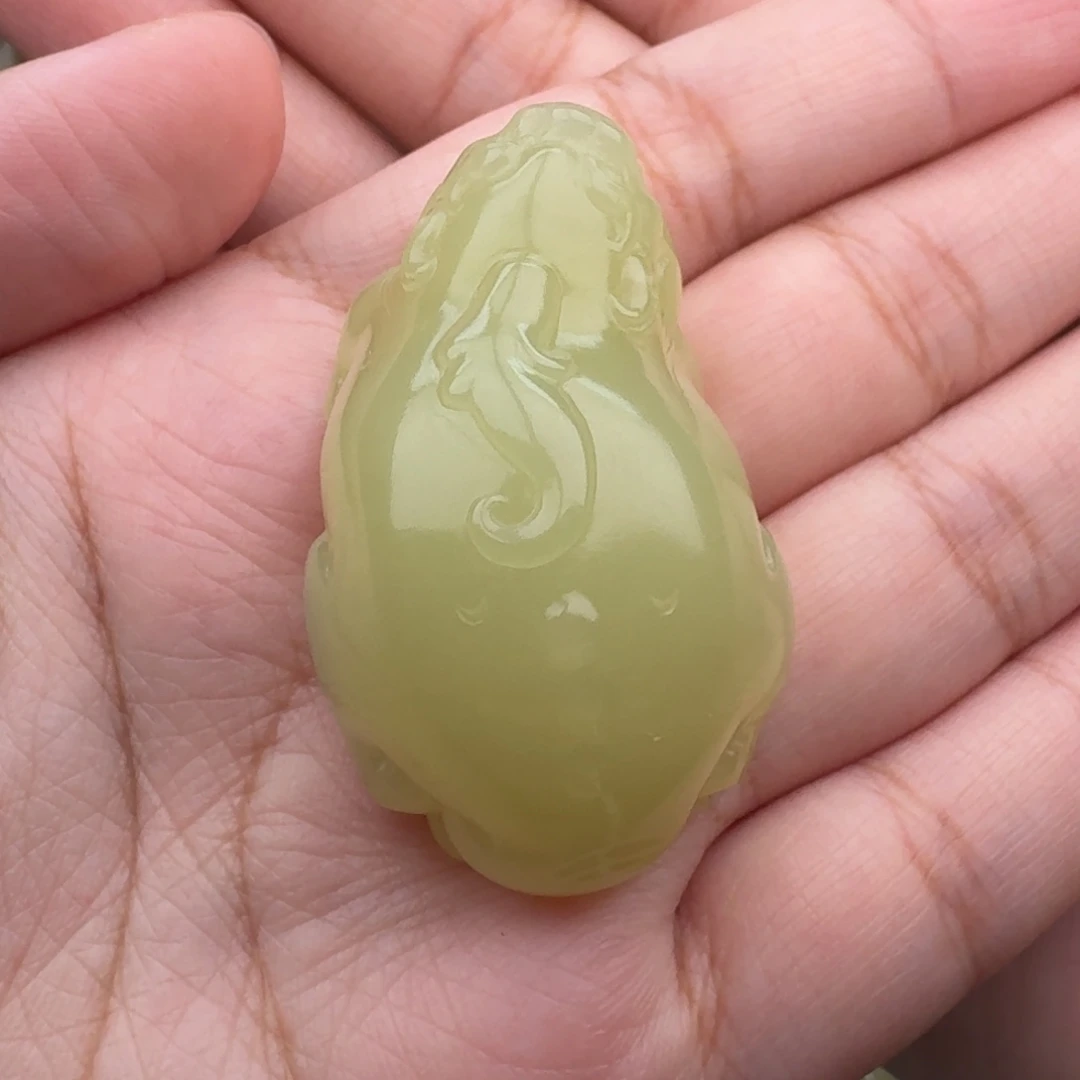 用***6颈饰未镶嵌和田玉