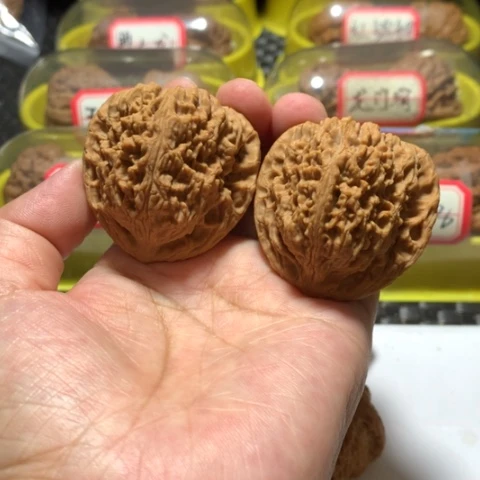 吊坠文玩核桃三角疆蚂蚁纹