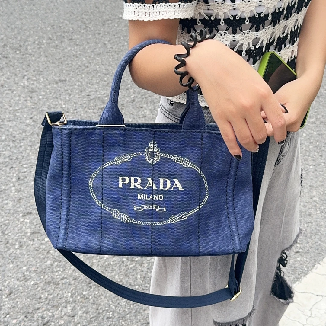 95新 Prada/普拉达 普拉达蓝色沙滩包