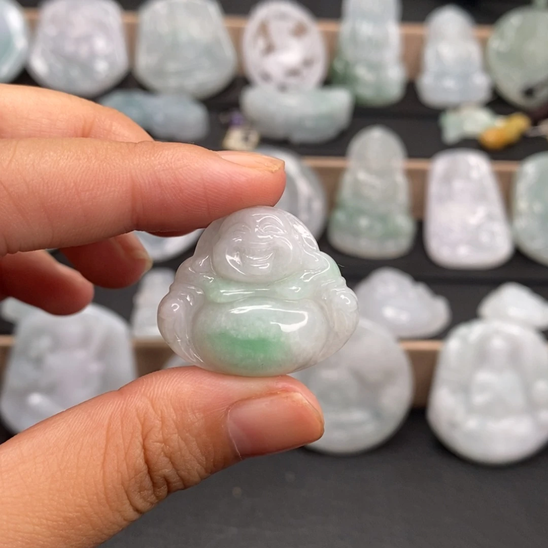 颈饰未镶嵌翡翠佛公