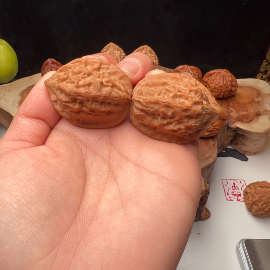 吊坠文玩核桃水晶鸡心