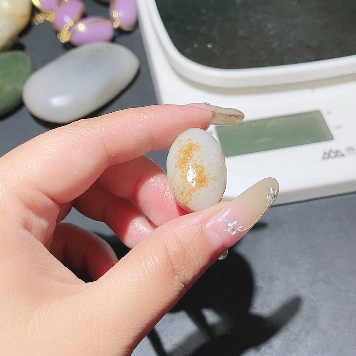 和田玉未镶嵌珠宝奇石