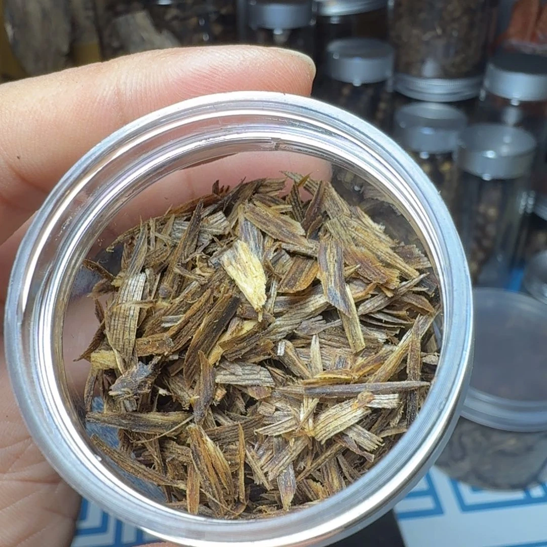 p***u白奇乌身沉水勾丝料5.6克