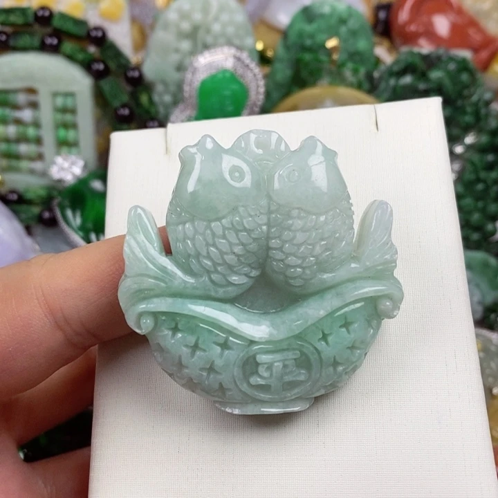 吊坠(赠链)未镶嵌翡翠