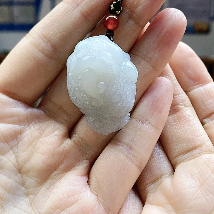 【闪购商品】颈饰未镶嵌和田玉