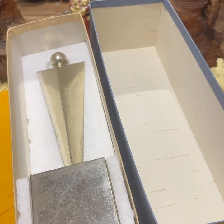 老***郑瓷片工艺美术品陶瓷艺术