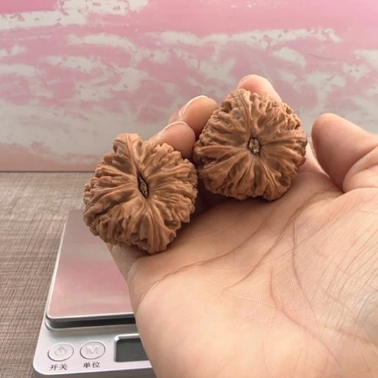 桃核吊坠C*C核桃核桃