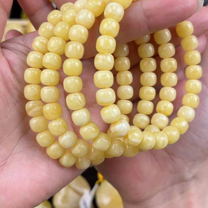 琥珀珠宝奇石未镶嵌琥珀，多样性发其一