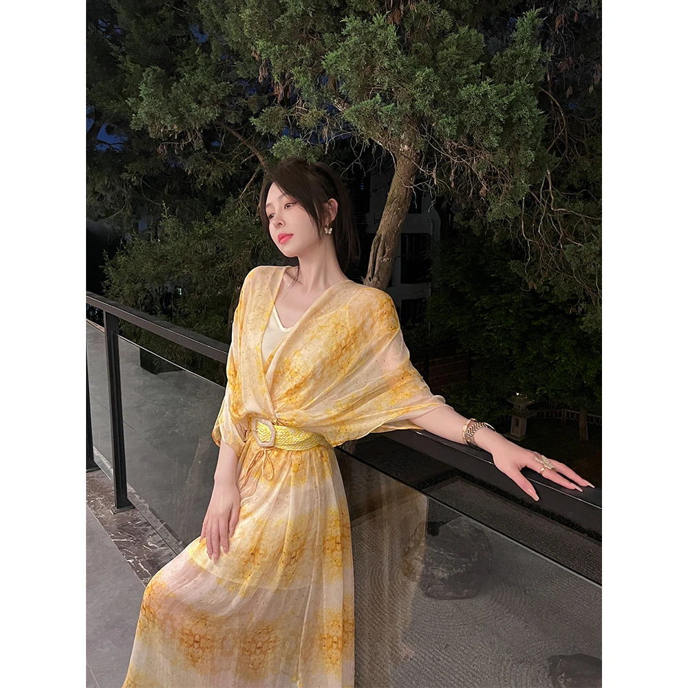 余潇潇【落日舞会】气质小众十足宽松印花清透连衣裙送吊带